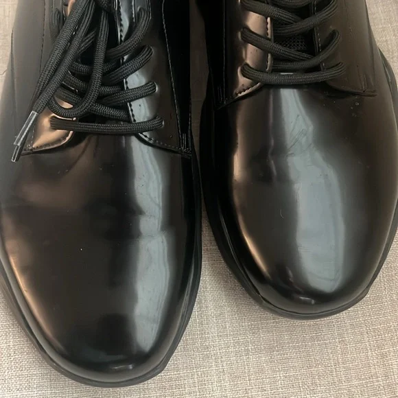 Louis V Men’s shoes in Louis V sizing - Picture 9 of 11